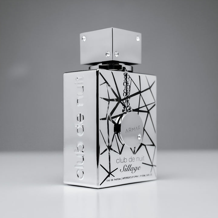 Club de Nuit Sillage Armaf for women and men
